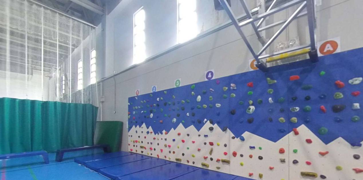 ISKL Campus ES Rock Climbing Wall