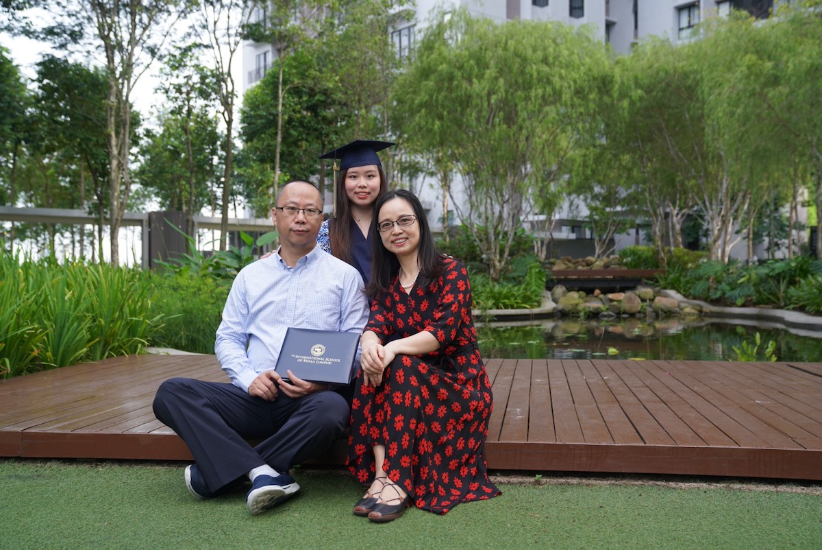 POISKL Ivy Qian & Family